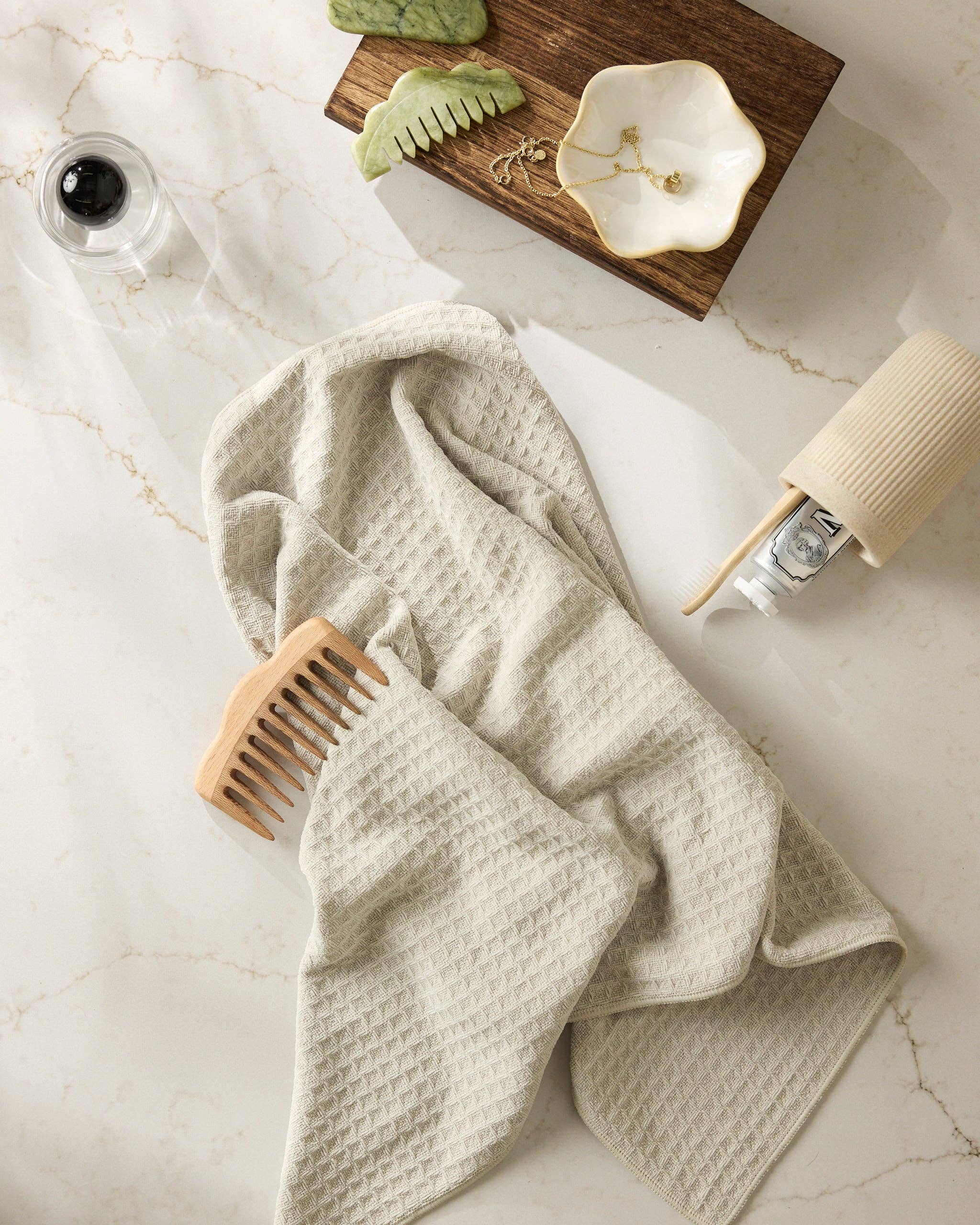 VANILLA TRUFFLE HAND TOWEL
