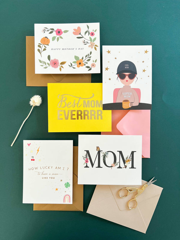 LUCKY MOM GREETING CARD