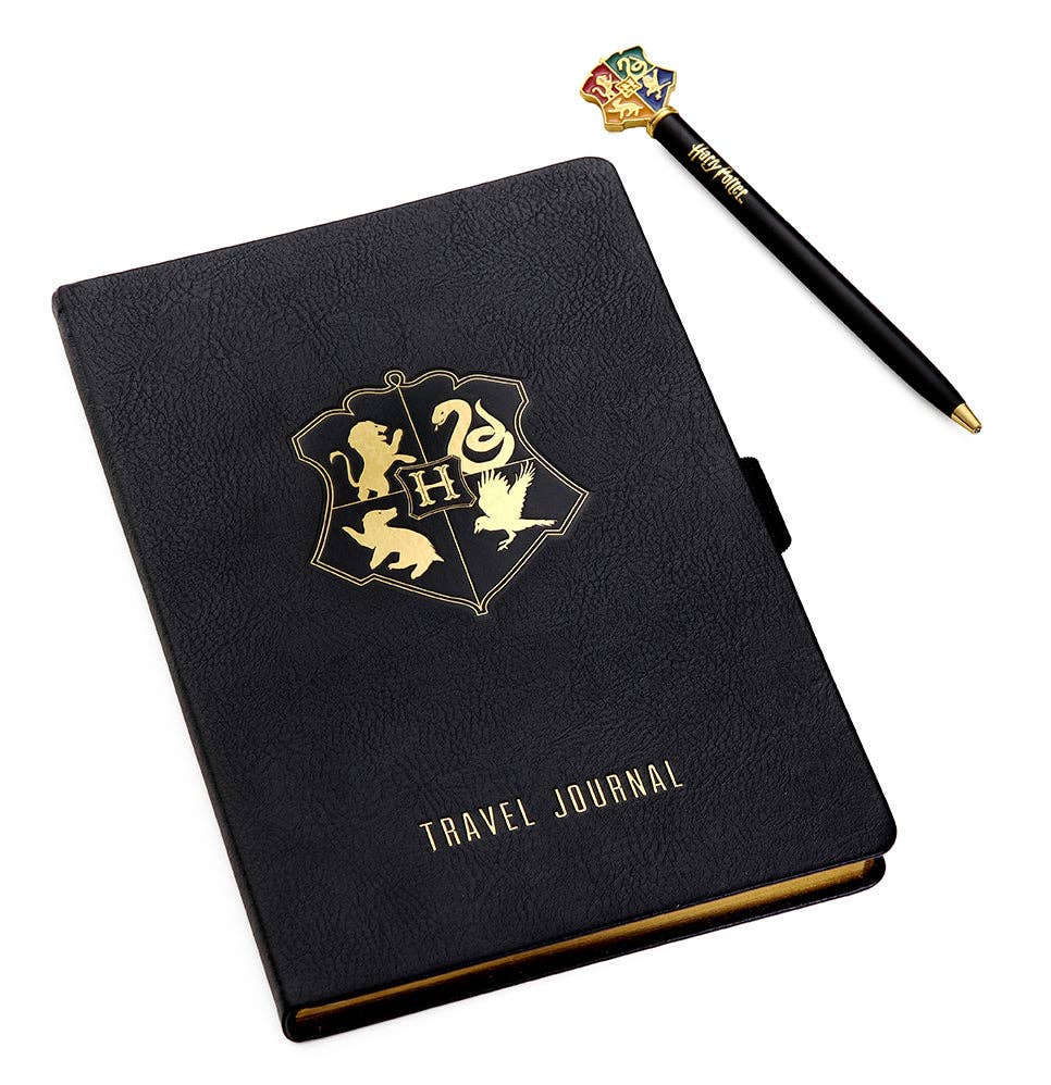 HARRY POTTER: HOGWARTS TRAVEL JOURNAL WITH PEN