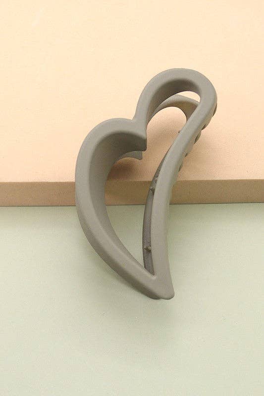 CURVED HEART HAIR CLAW CLIPS