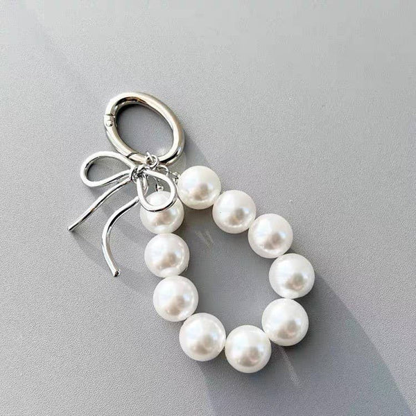 CHUNKY PEARL KEYCHAIN BAG CHARM