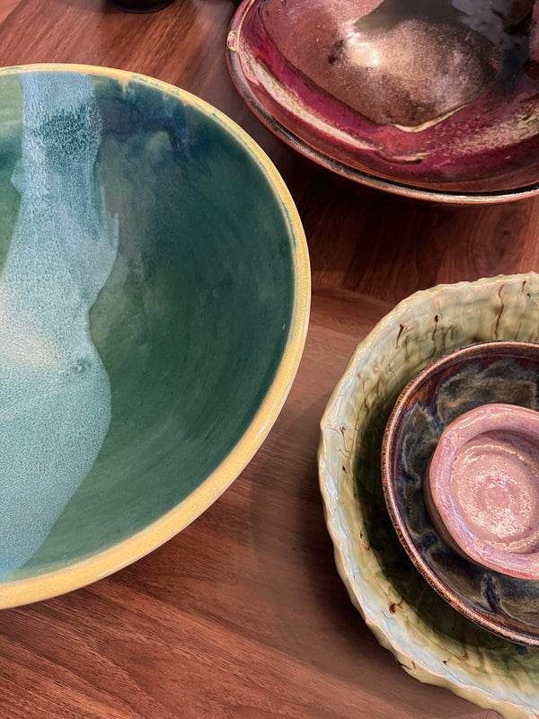 JJ POTTERY MEDIUM BOWL 2025-145