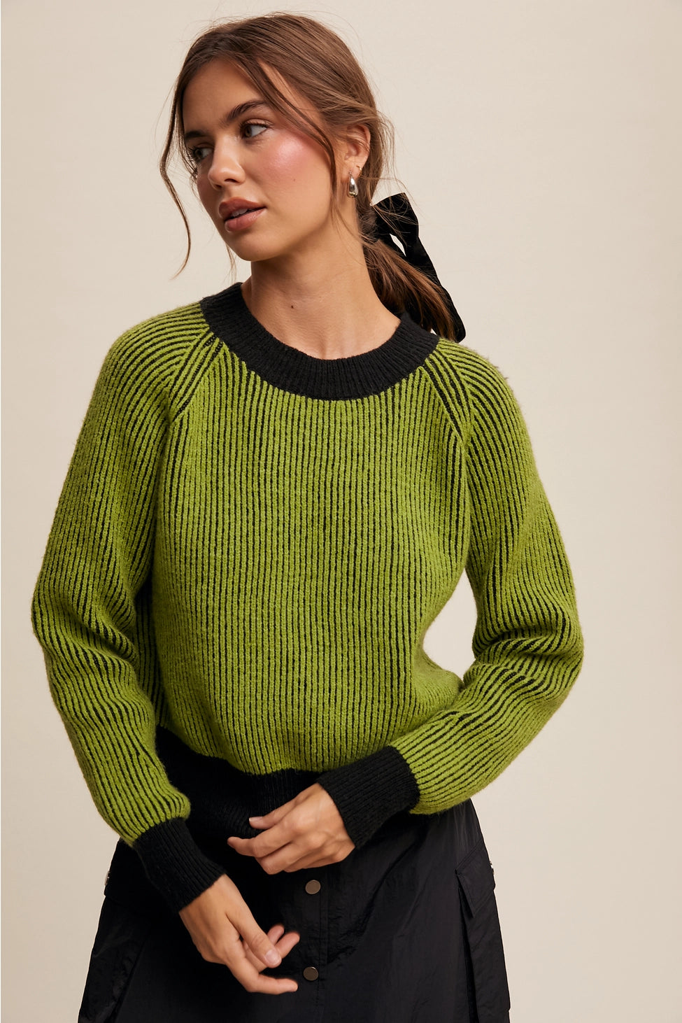 COLORBLOCK RIBBED KNIT CREW NECK SWEATER