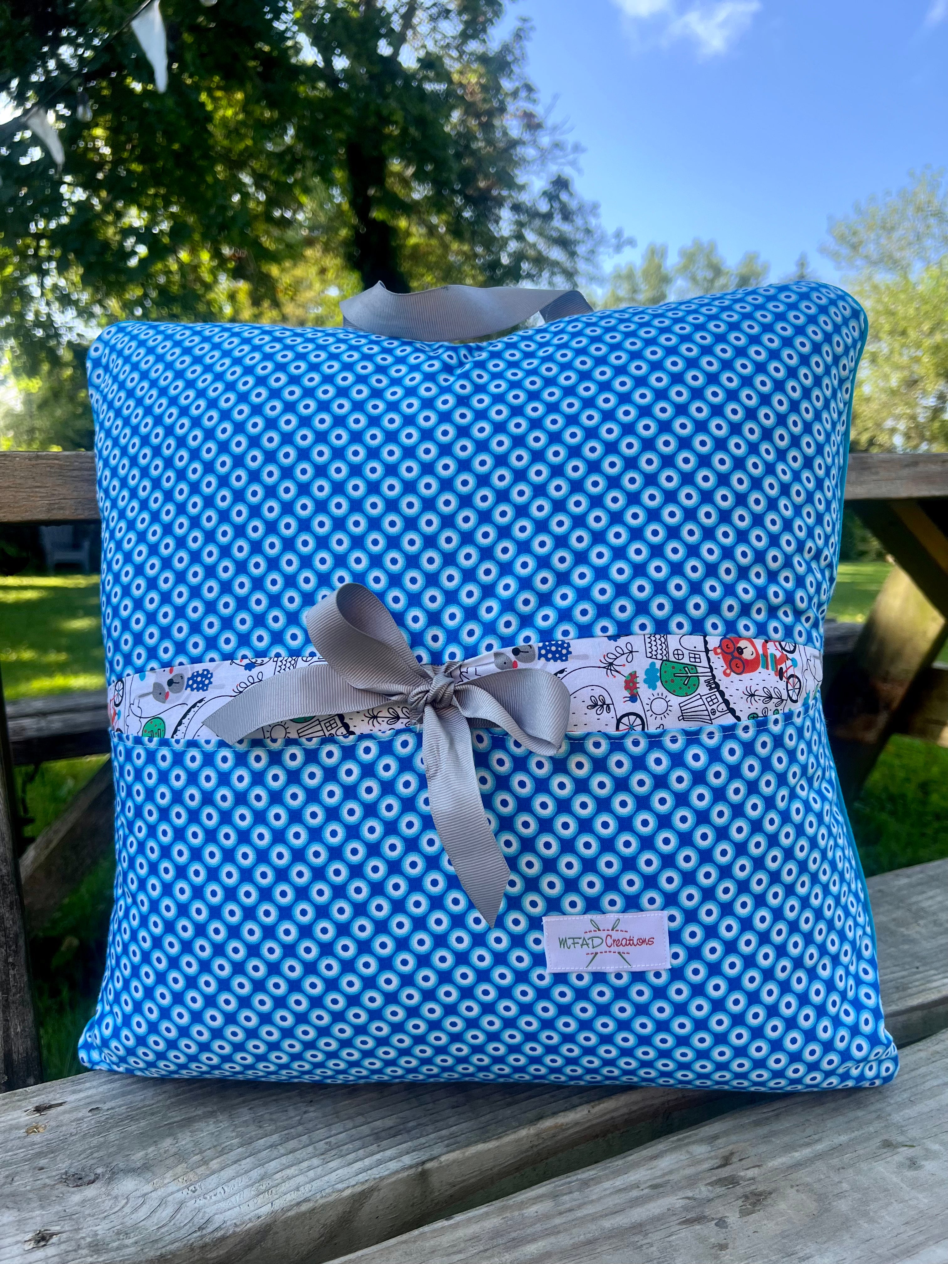 SUMMER DAYS JOURNEY PILLOW