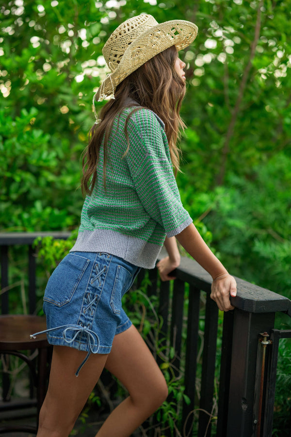 MULTI-COLORED GREEN/BLUE KNITTED TOP