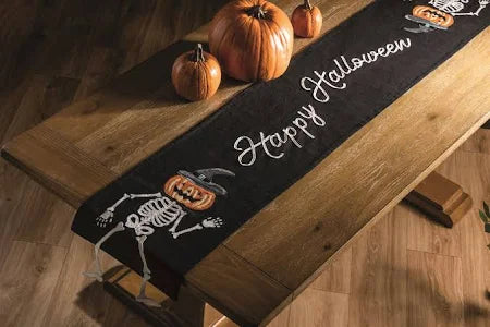 HAPPY HALLOWEEN RUNNER
