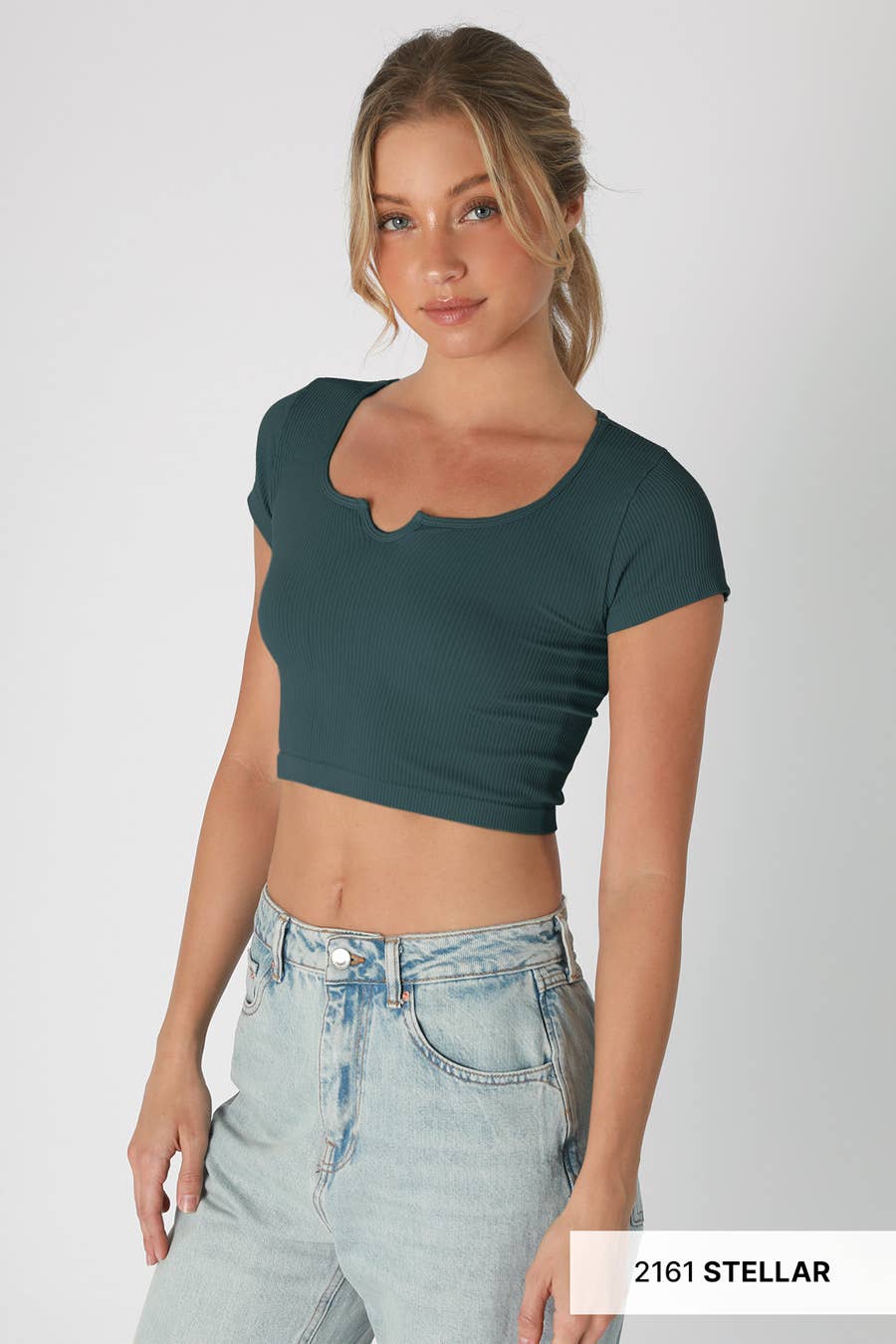 NOTCH NECK CROP TOP