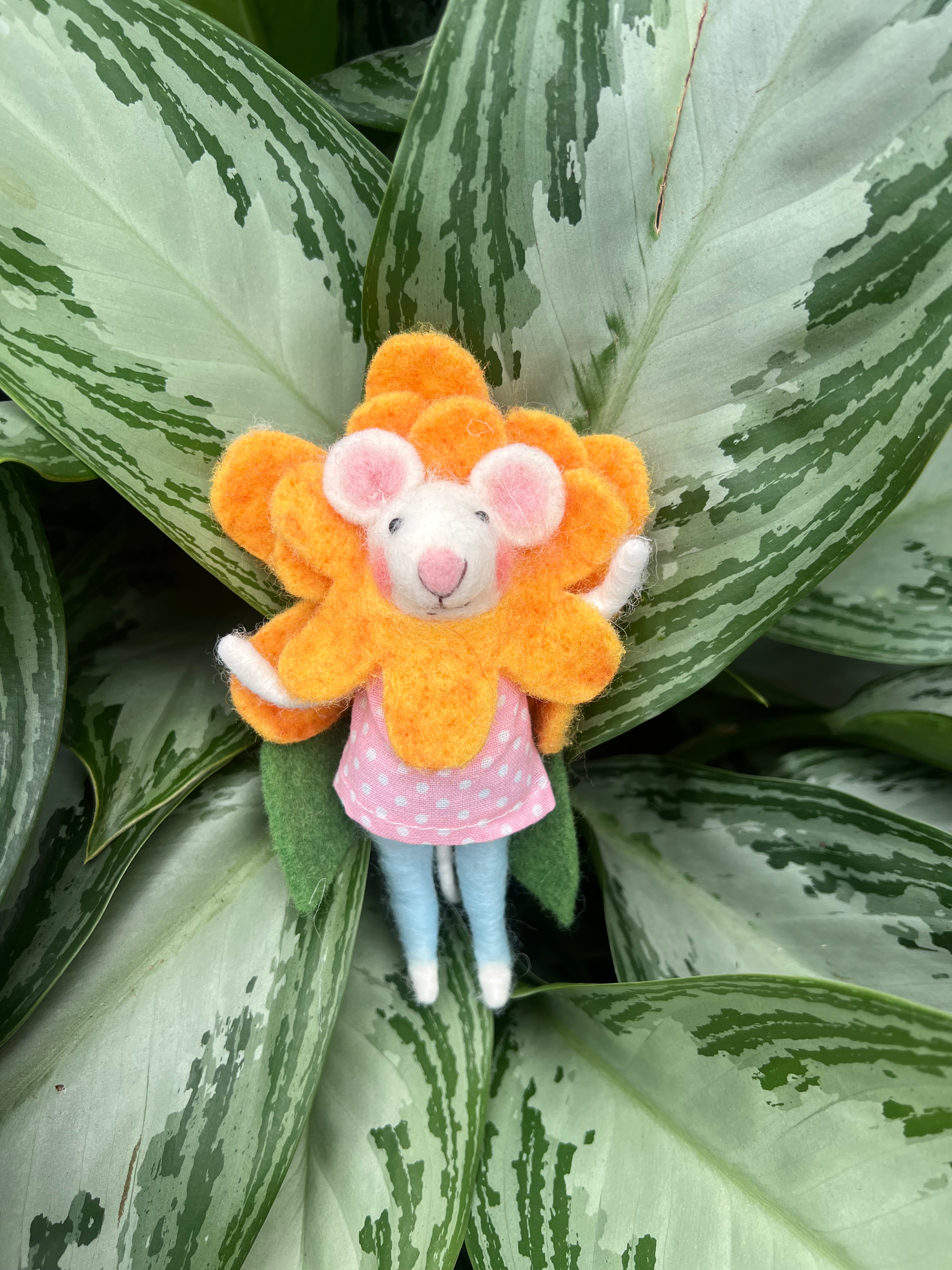 YELLOW FLOWER MOUSE CRITTER