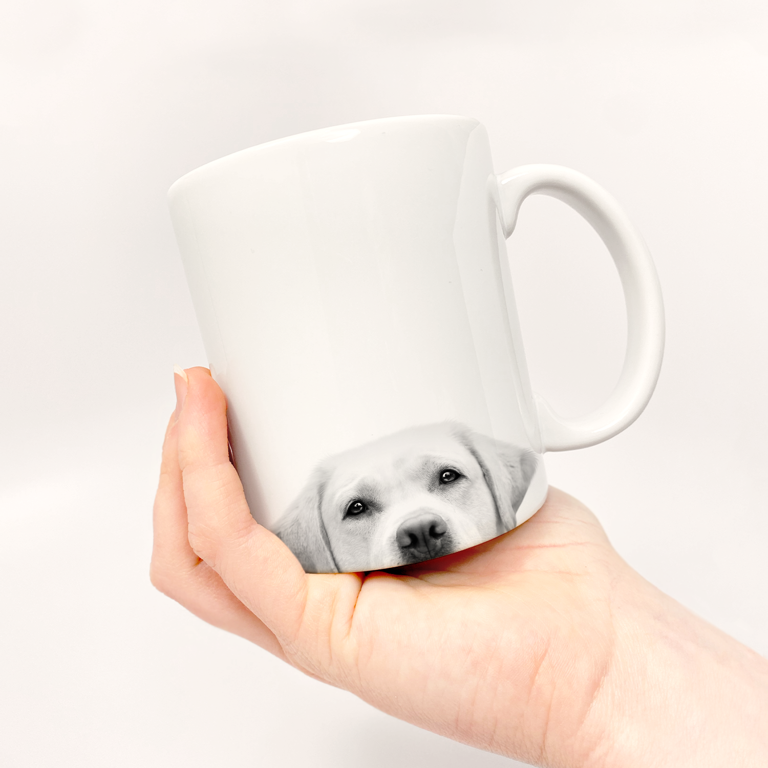 PEEKING YELLOW LAB MUG