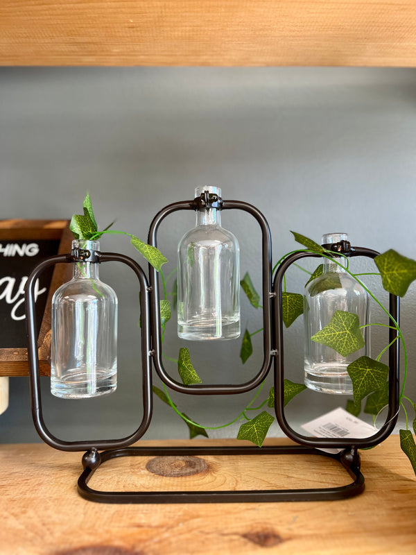 GLASS TRIO TEST TUBE VASE