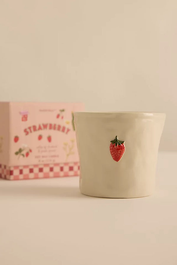 8 OZ BISTRO CERAMIC WITH EMBOSSED STRAWBERRY & PRINTED BOX - STRAWBERRY