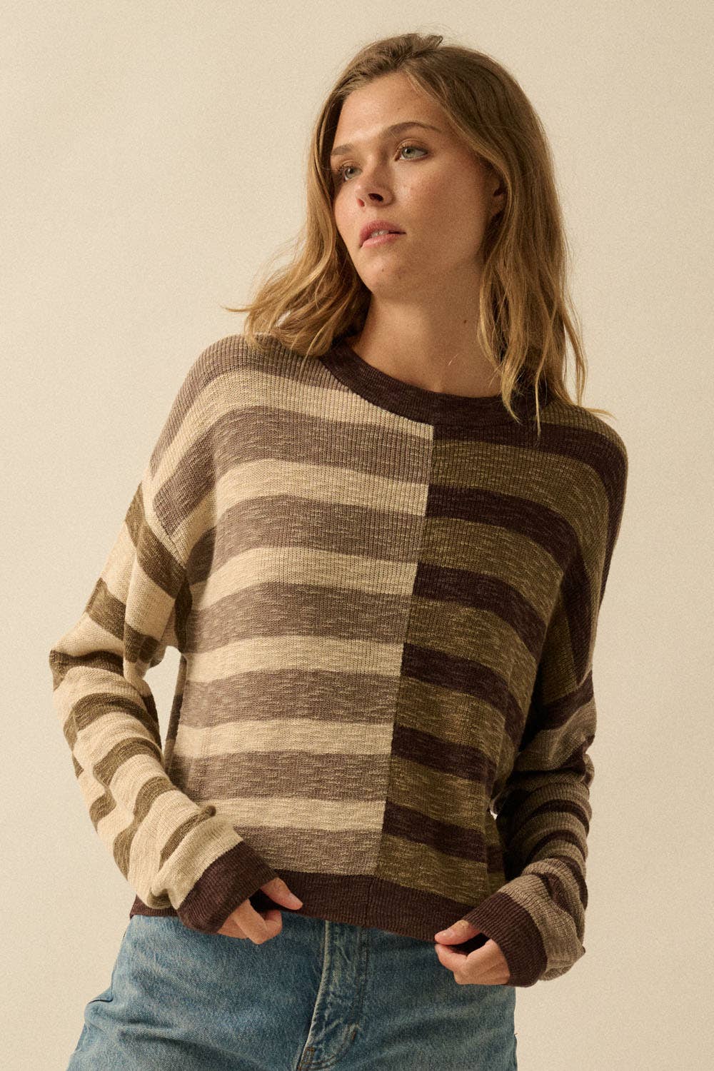 CONTRAST COLOR STRIPE RIBBED-KNIT SWEATER