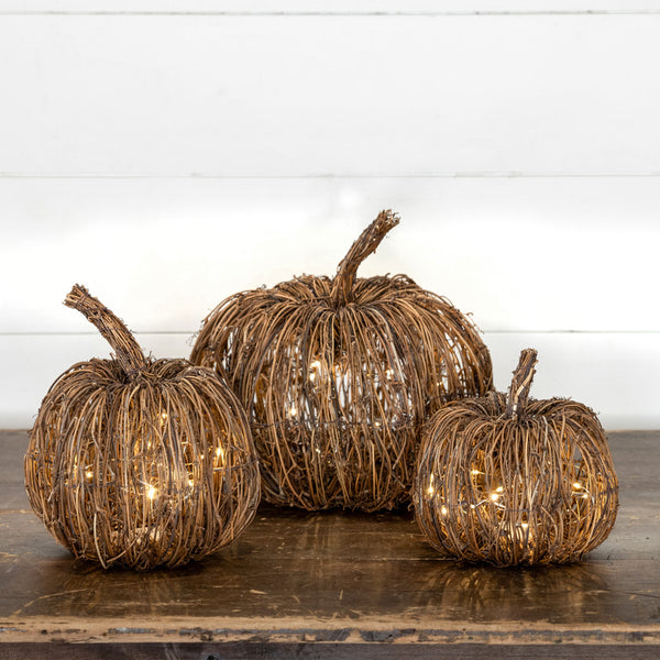 LIGHTED RATTAN PUMPKIN