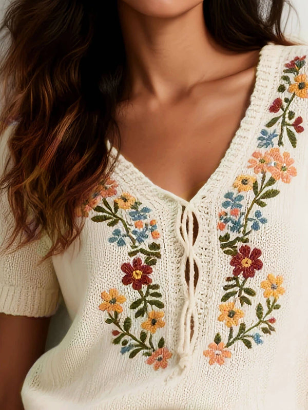 KNITTED BOHEMIA FLOWER EMBROIDERED TOP
