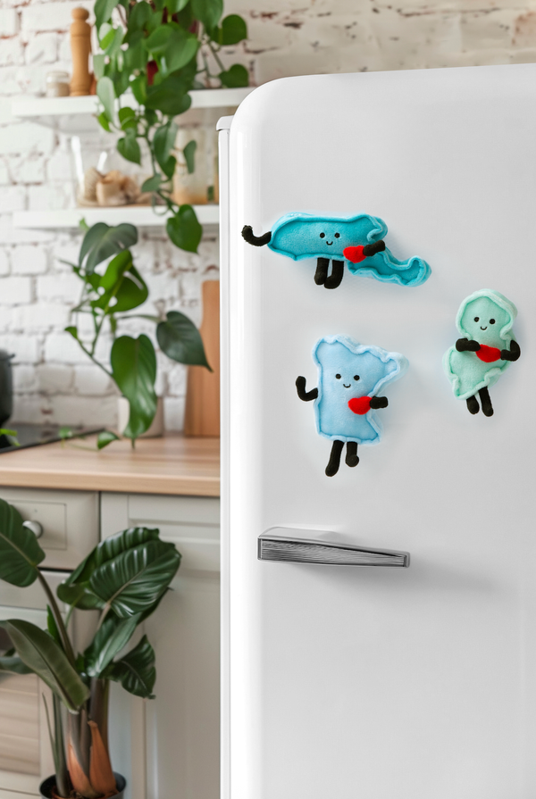 DELAWARE PLUSH MAGNET
