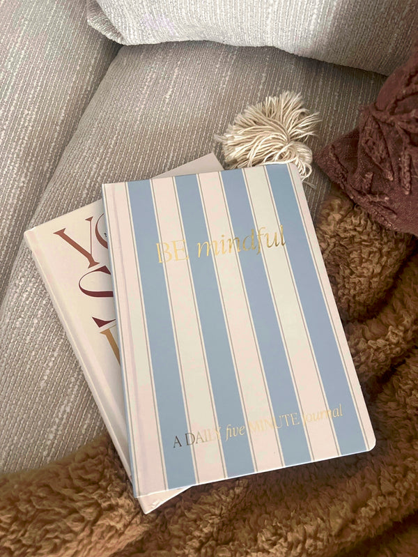 BE MINDFUL PROMPTED JOURNAL