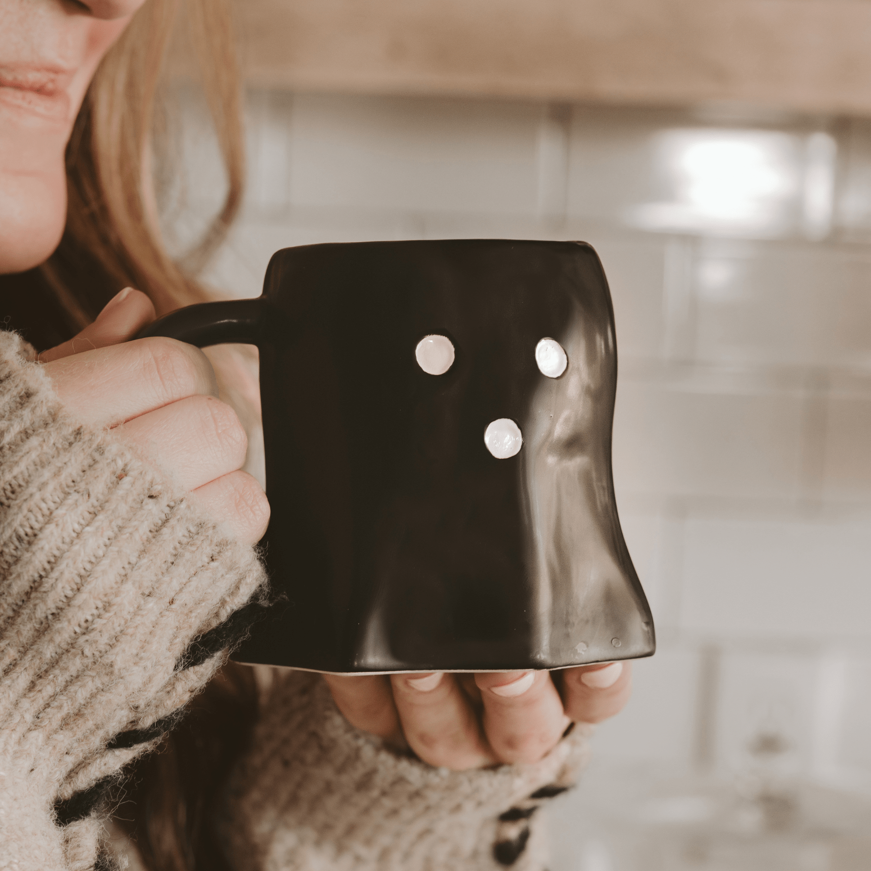 BLACK GHOST 12OZ. FIGURINE COFFEE MUG