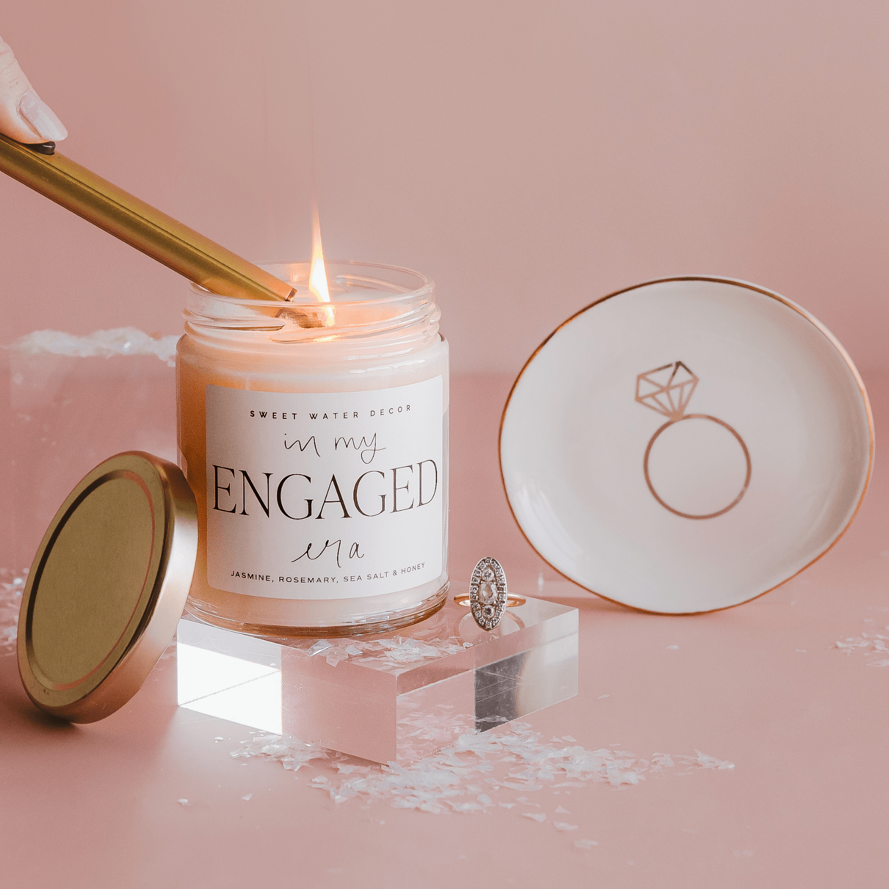 IN MY ENGAGED ERA SOY CANDLE - CLEAR JAR -  9 OZ (WILDFLOWERS AND SALT)
