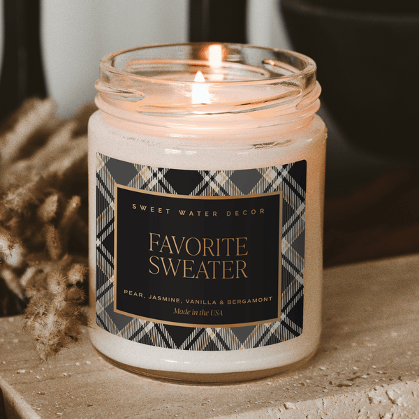 FAVORITE SWEATER SOY CANDLE - PATTERNED 9 OZ - CLEAR JAR (CASHMERE AND VANILLA)
