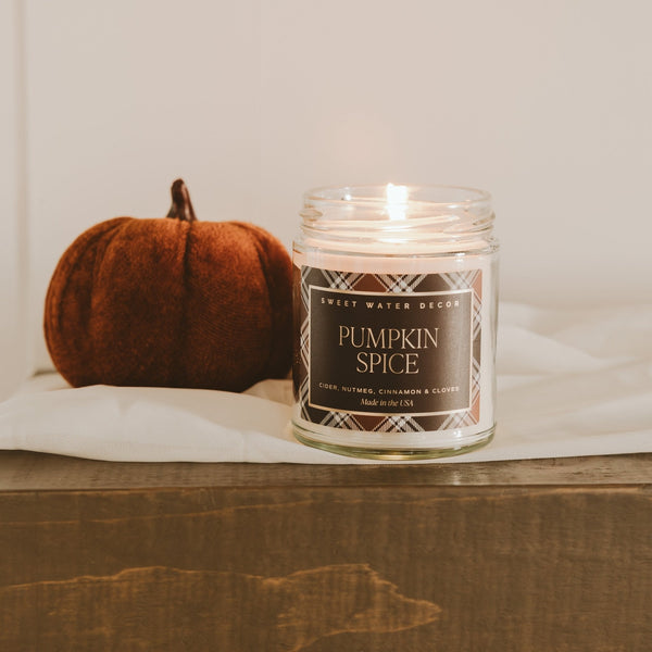 PUMPKIN SPICE SOY CANDLE - PATTERNED 9 OZ - CLEAR JAR