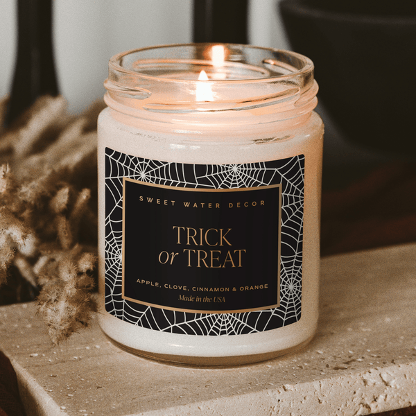 TRICK OR TREAT SOY CANDLE - PATTERNED 9 OZ - CLEAR JAR (FARMHOUSE)