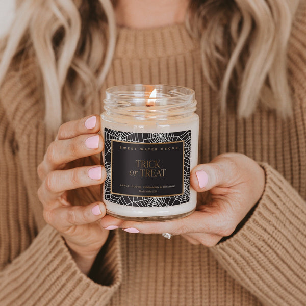 TRICK OR TREAT SOY CANDLE - PATTERNED 9 OZ - CLEAR JAR (FARMHOUSE)