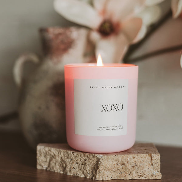 XOXO SOY CANDLE - PINK MATTE JAR - 15 OZ (ISLAND AIR)