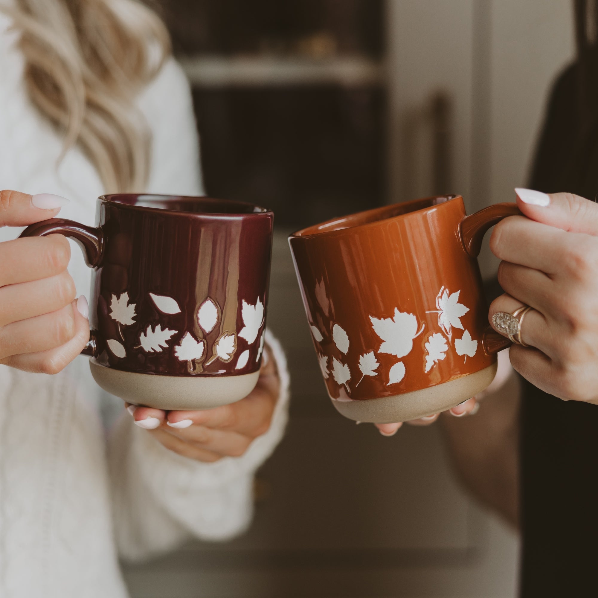 BROWN LEAVES 14 OZ STONEWARE COFFEE MUG
