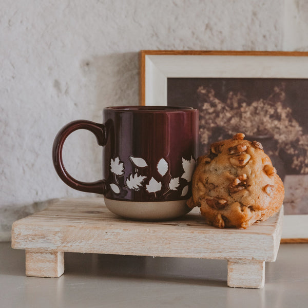 BROWN LEAVES 14 OZ STONEWARE COFFEE MUG