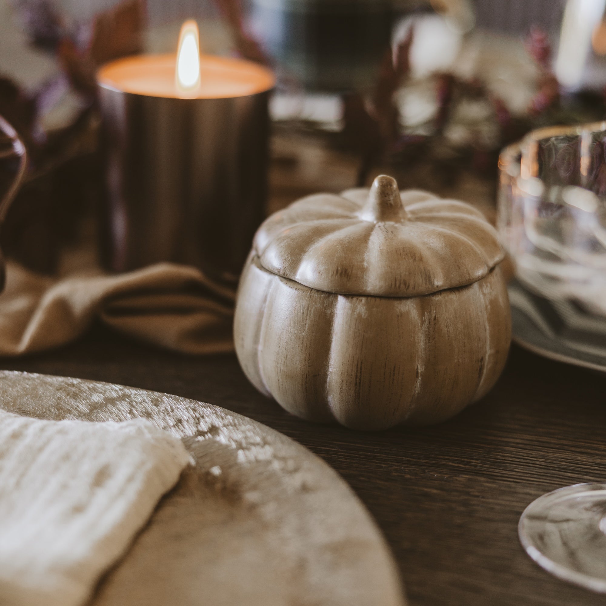 PUMPKIN SPICE SOY CANDLE - CERAMIC PUMPKIN JAR- 8 OZ