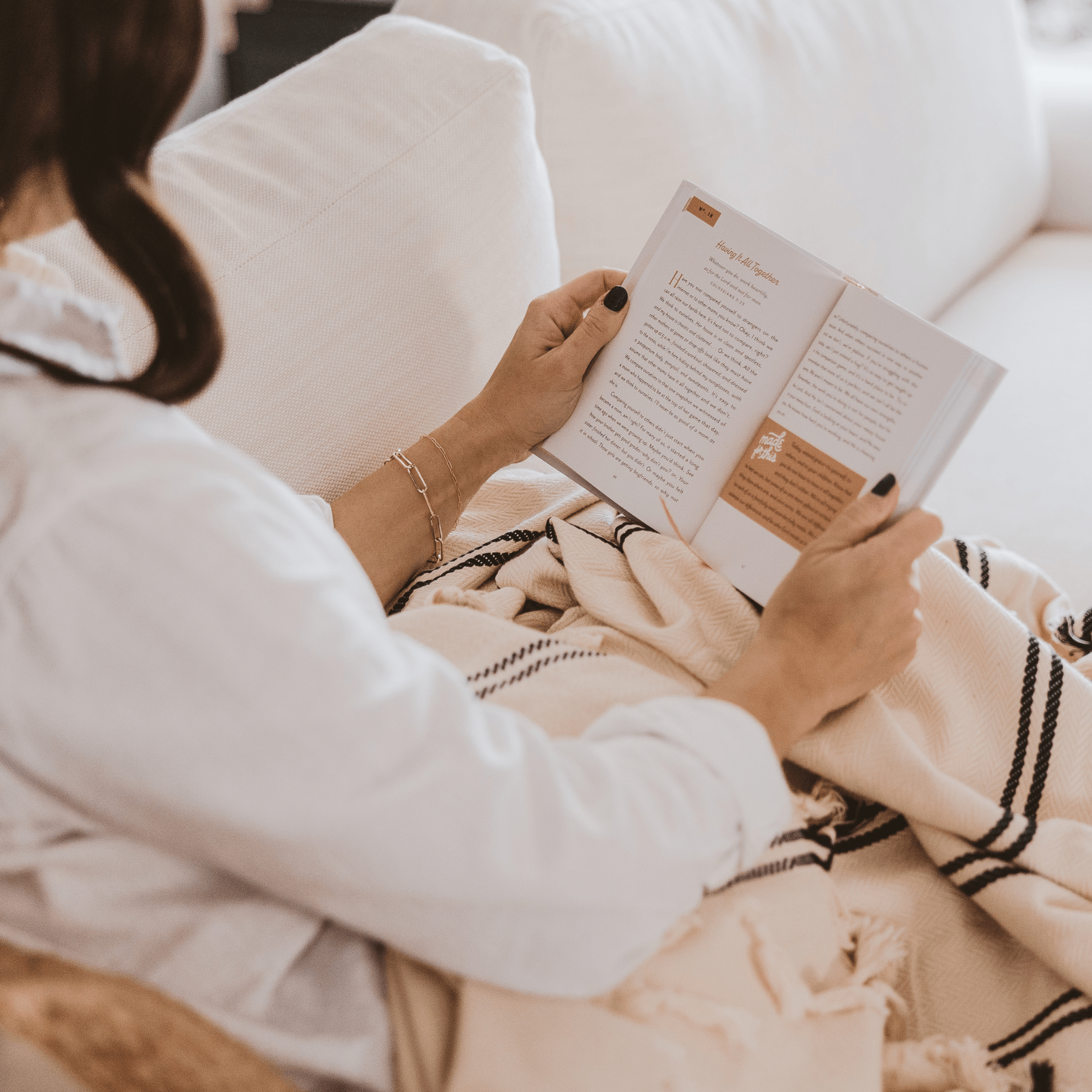 YOU ARE MADE FOR THIS: DEVOTIONS TO UPLIFT AND ENCOURAGE BUSY MOMS