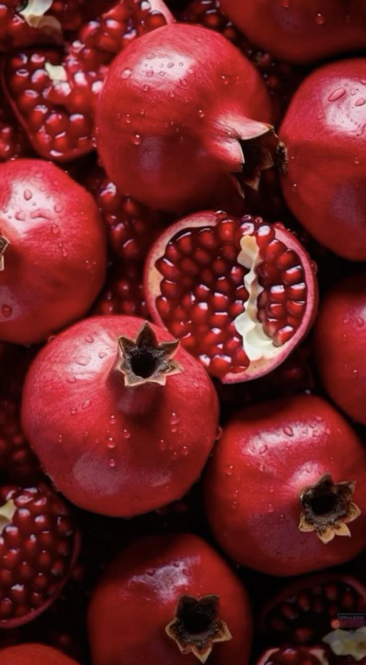 POMEGRANATE COSMO MIXER 24OZ