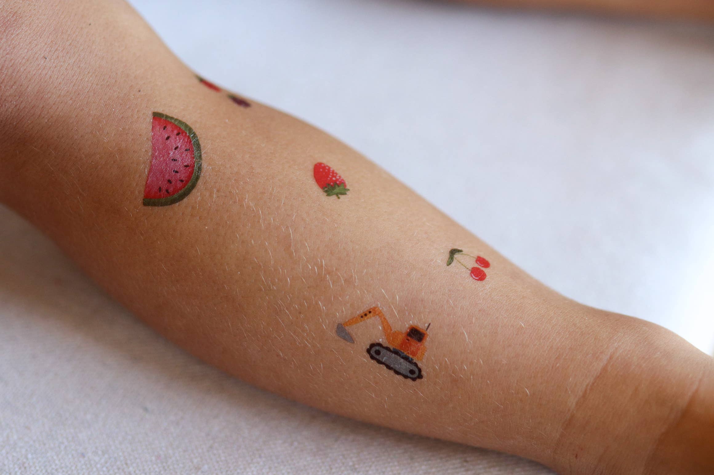 CONSTRUCTION CREW TEMPORARY TATTOOS