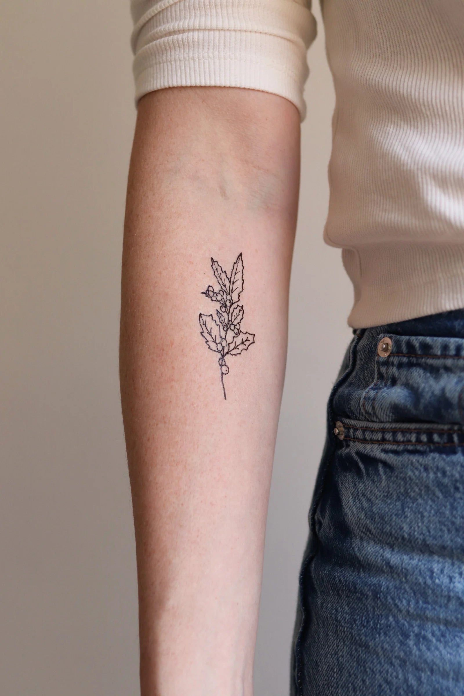 DECEMEBER BIRTH FLOWER - HOLLY TEMPORARY TATTOOS