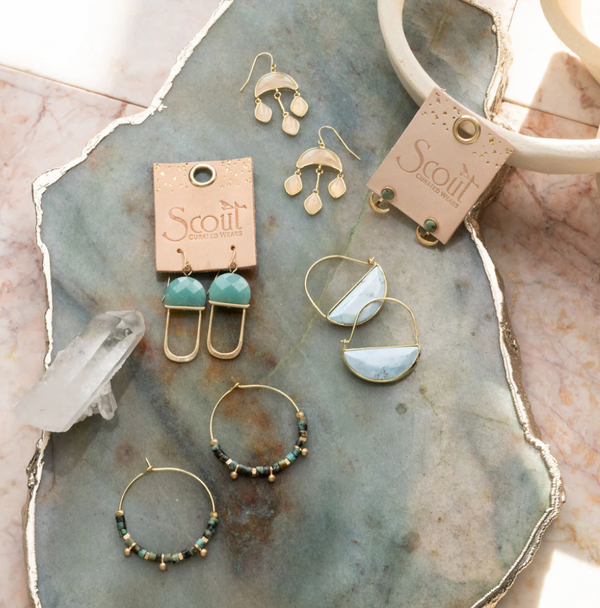 STONE DISC HOOP EARRING