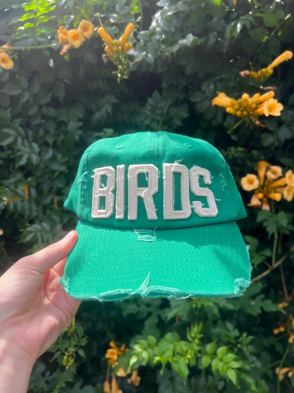 GREEN EMBROIDERED BIRDS CAP