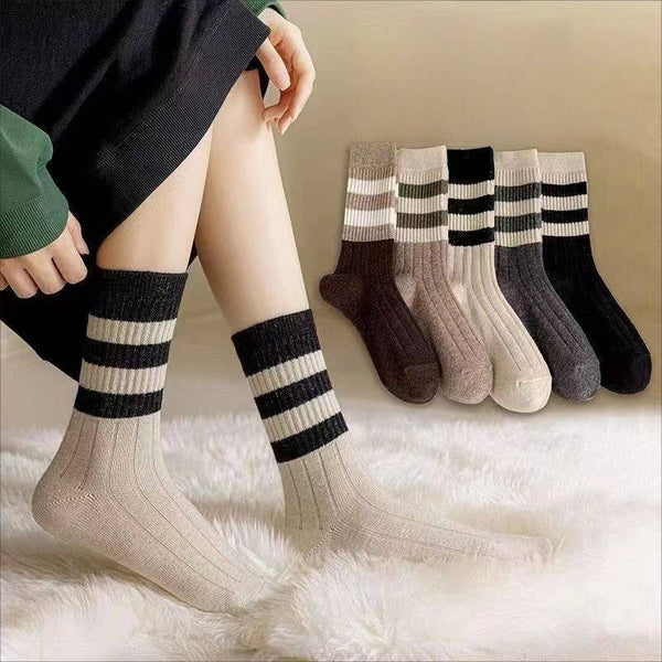 RIB KNIT COLOR BLOCK STRIPE SOCKS