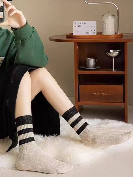 RIB KNIT COLOR BLOCK STRIPE SOCKS