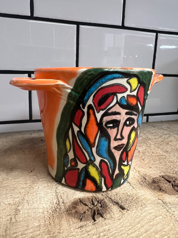 TB ORANGE POT W/ HANDLES 12/25