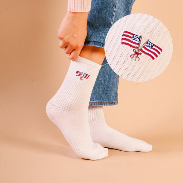 EMBROIDERED CREW SOCKS-AMERICAN FLAGS