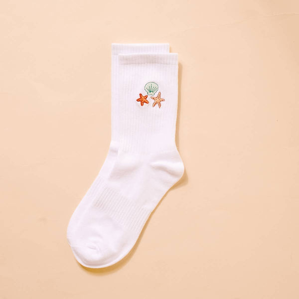 EMBROIDERED CREW SOCKS-SEASHELLS