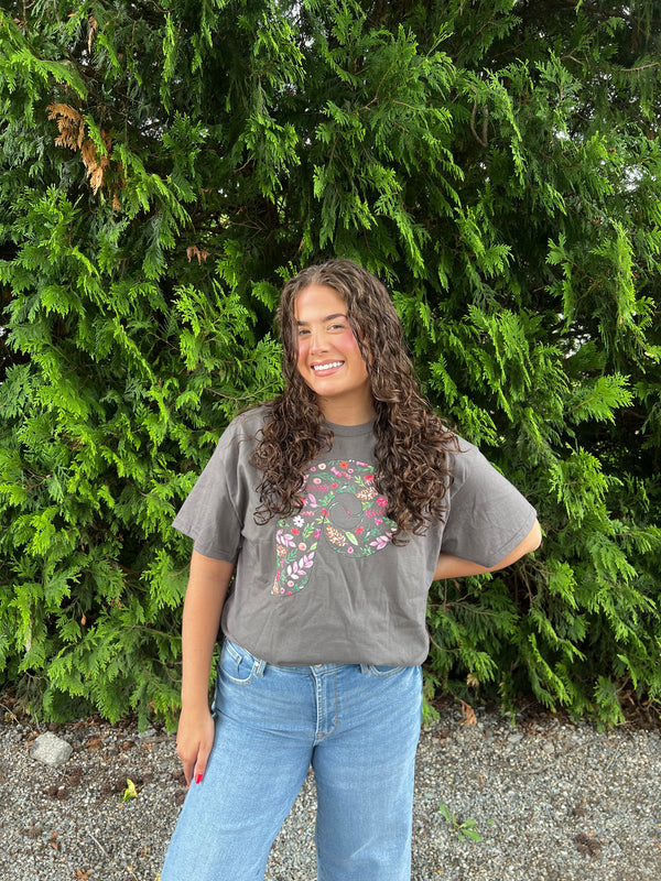 WOMEN'S FIT FLORAL P TEE, CHARCOAL