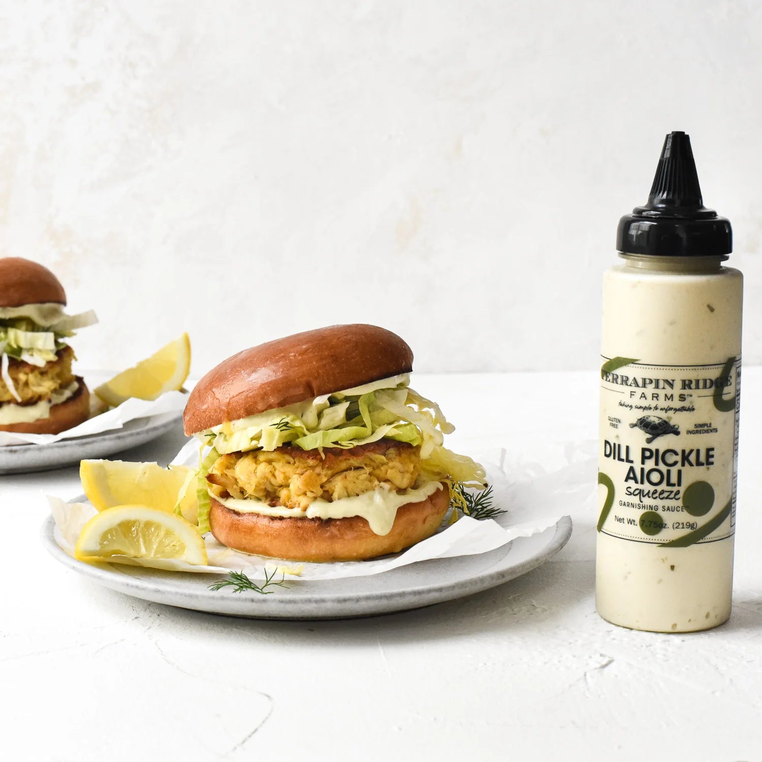 DILL PICKLE AIOLI GARNISHING SQUEEZE