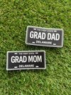 BLACK & WHITE GRAD MOM PLATE STICKER