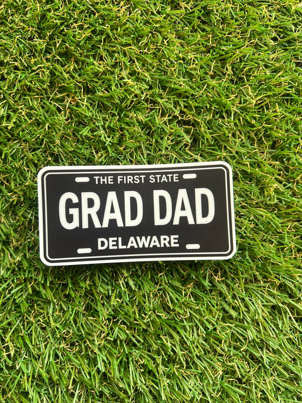 BLACK & WHITE GRAD DAD PLATE STICKER