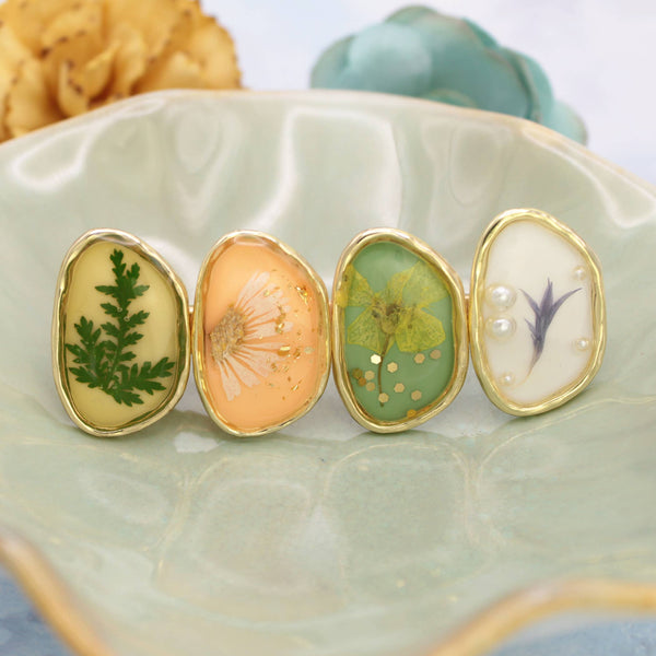 PASTEL 4 DRIED FLOWER GOLD BARRETTE