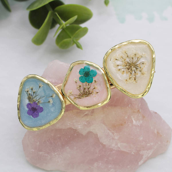 SOFT PASTEL 3 DRIED FLOWER BARRETTE
