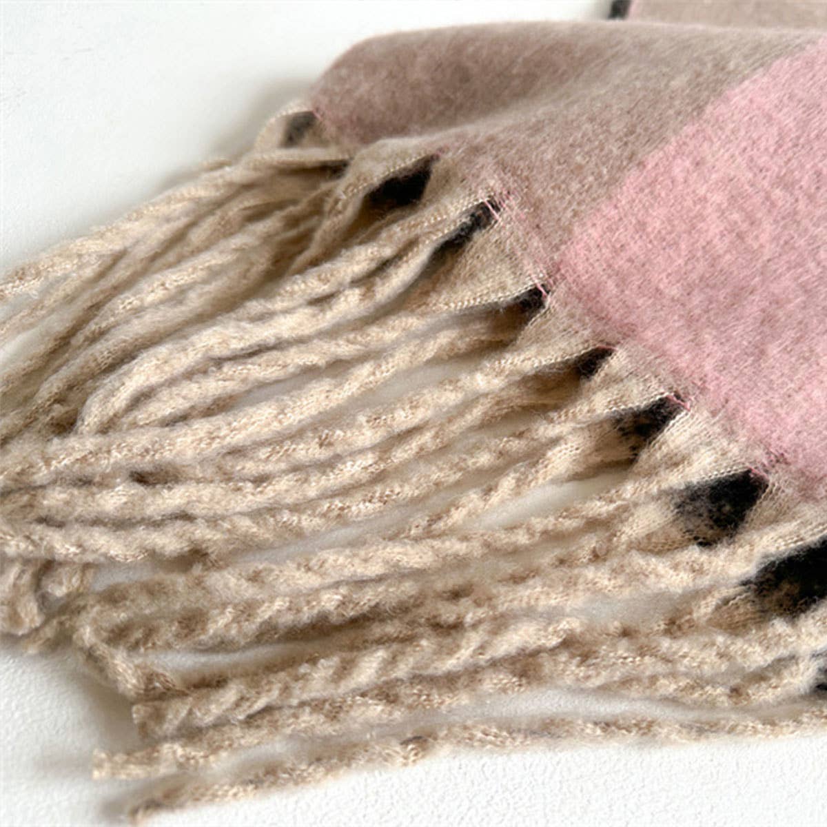 GEOMETRIC FRINGE THICK COLORBLOCK SHAWL SCARF