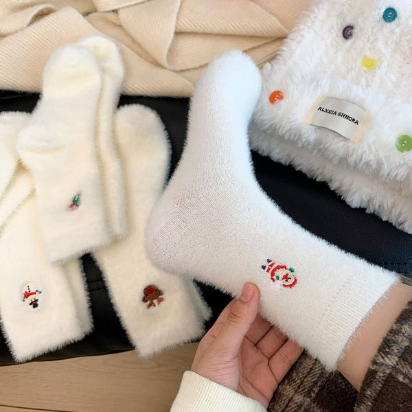 WHITE CHRISTMAS WARM COZY FLEECE SOCKS
