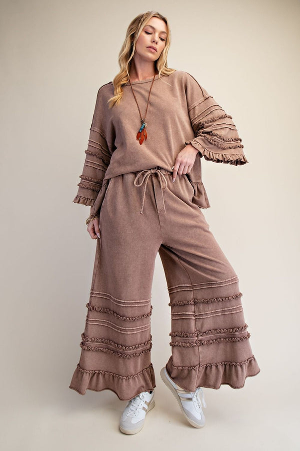 RUFFLE BOTTOM OVERSIZED TOP